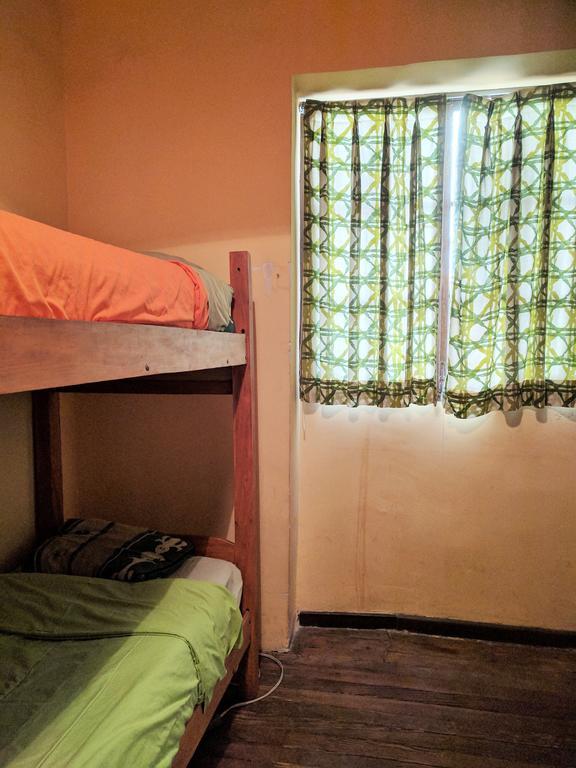 Hostal Bash And Crash *
