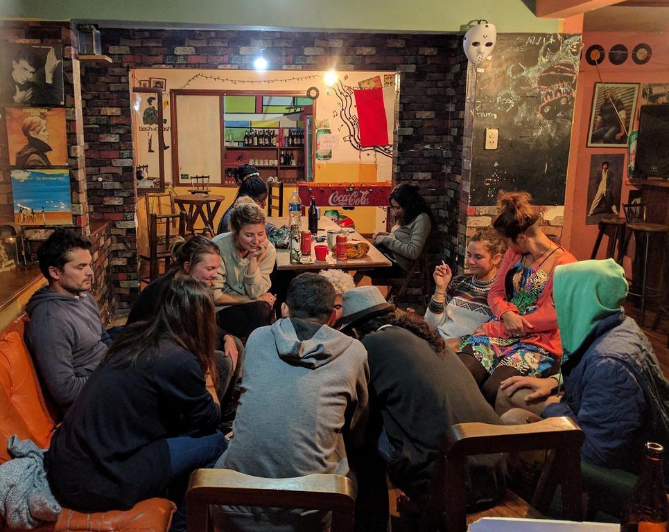 Bash And Crash Hostal *