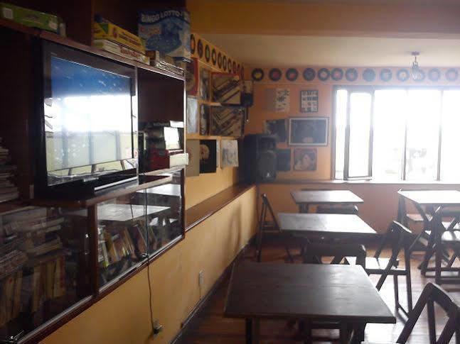 Bash And Crash Hostal